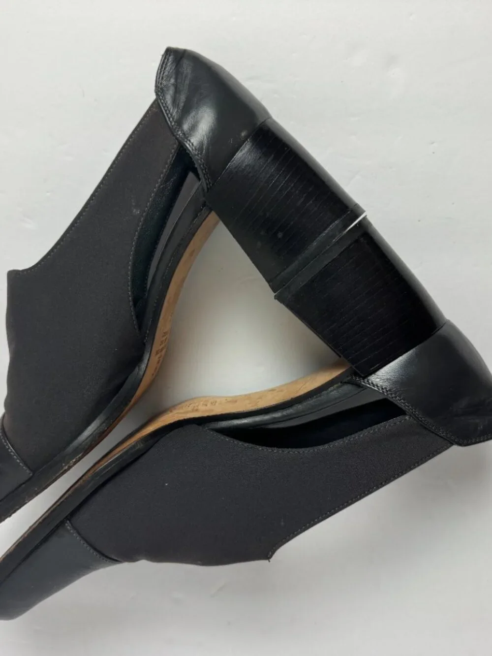 Elegant Vintage 90s Massimo Square Toe Block Heel Cut Leather Stretchy Like NEW